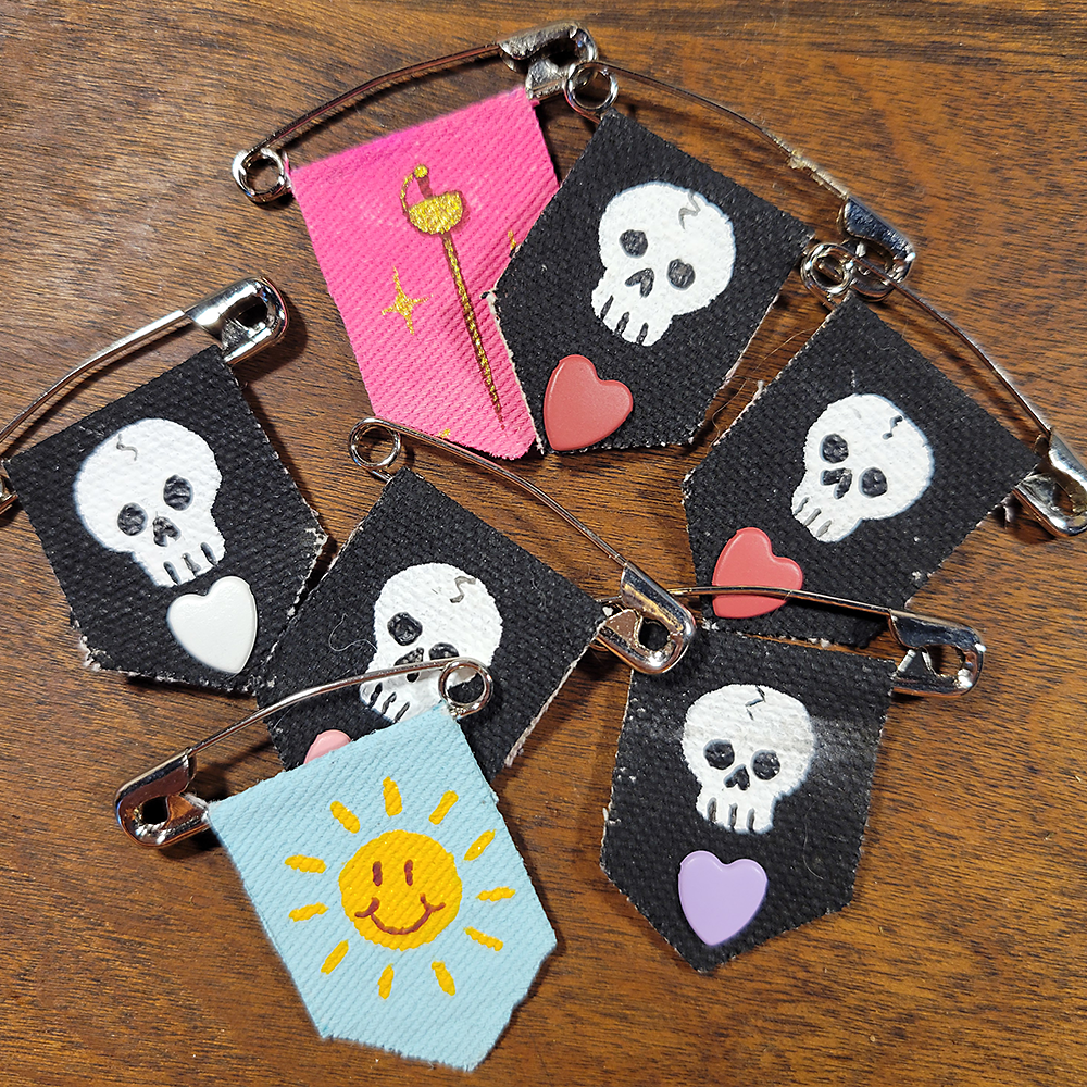 Small Skull Canvas Badge